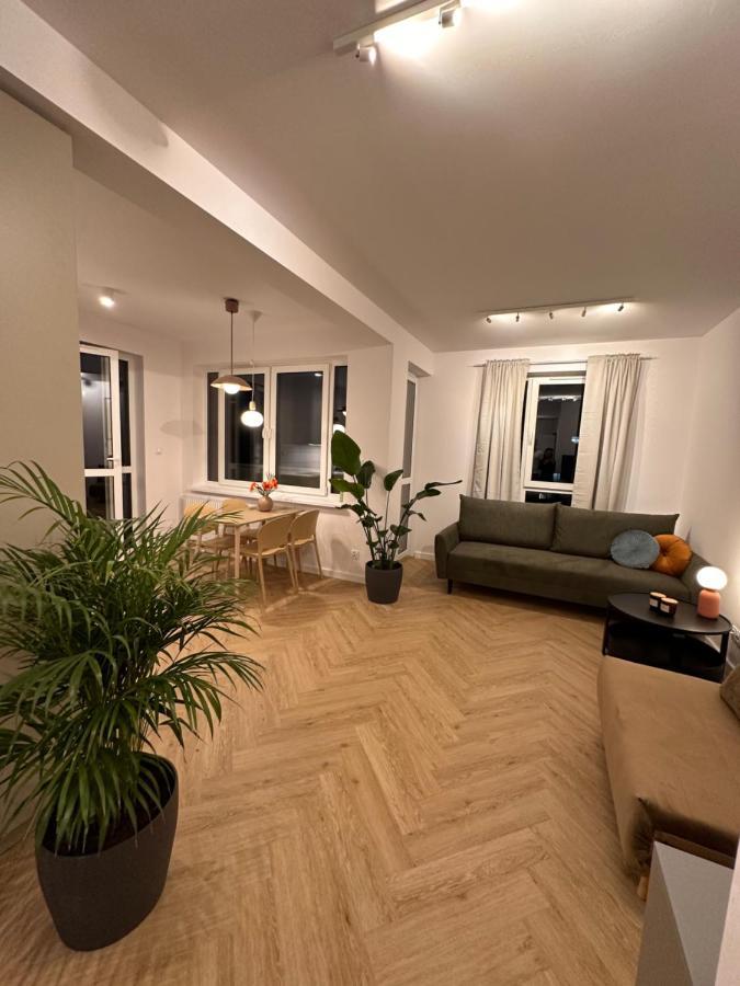 Apartament Na Letniej Z Duzym Tarasem Z Widokiem Na Gory Klodzko Bagian luar foto