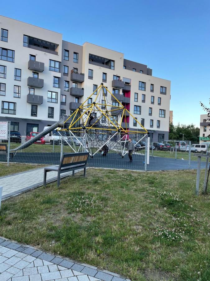 Apartament Na Letniej Z Duzym Tarasem Z Widokiem Na Gory Klodzko Bagian luar foto
