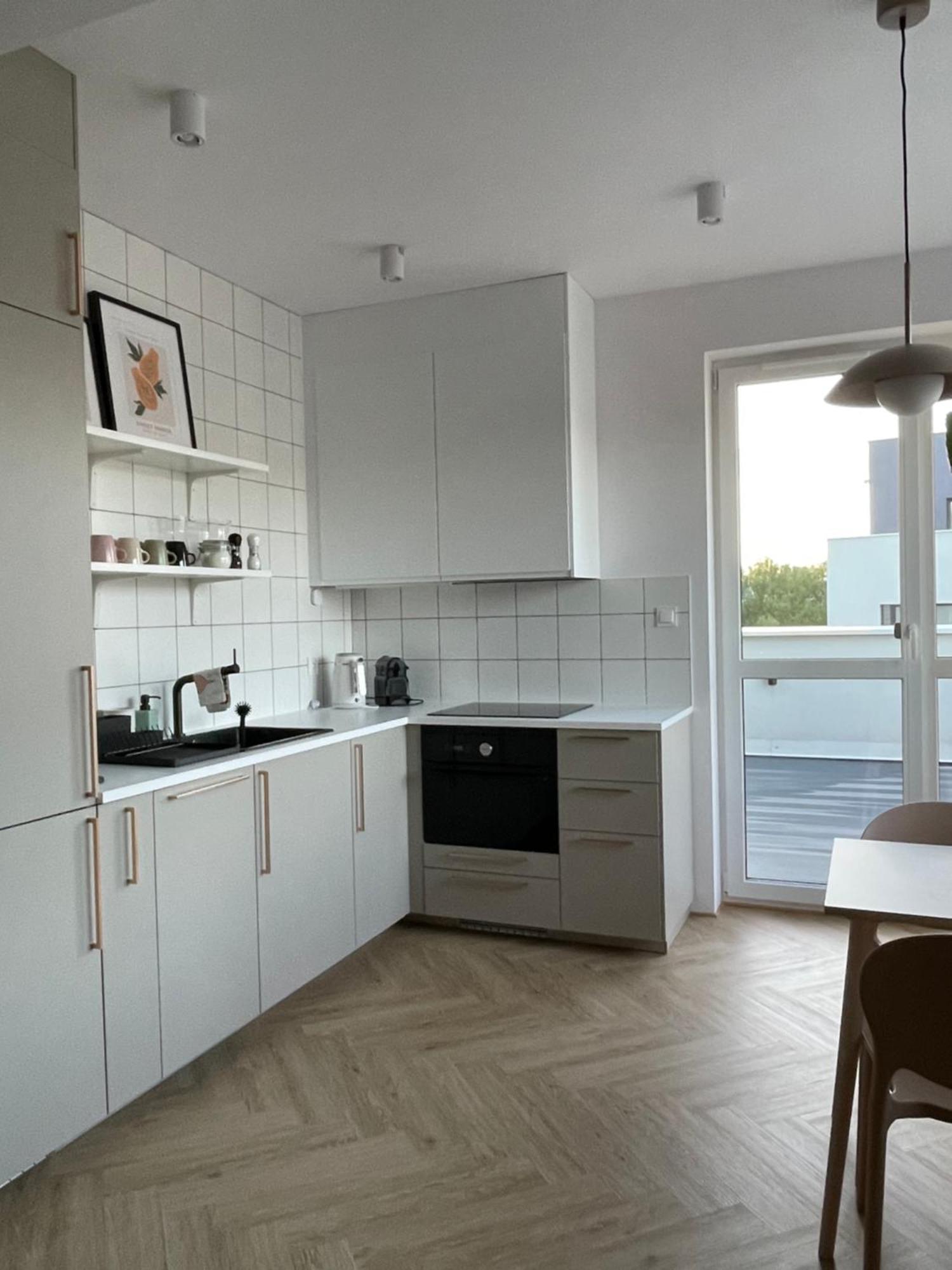Apartament Na Letniej Z Duzym Tarasem Z Widokiem Na Gory Klodzko Bagian luar foto